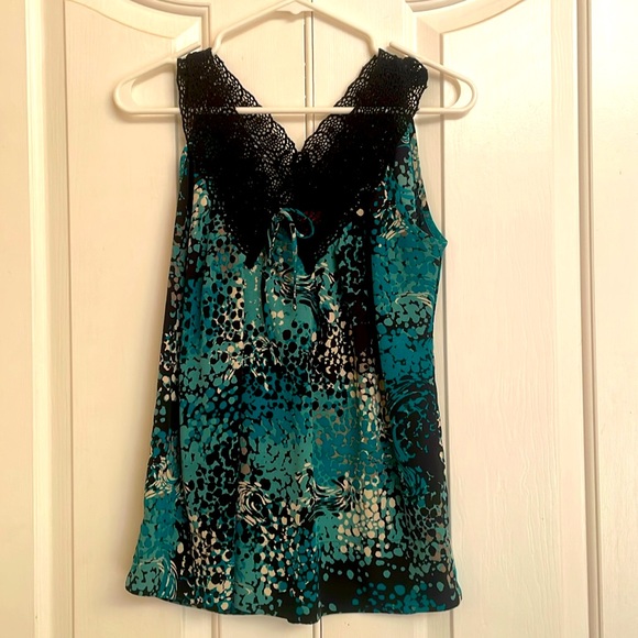 Elle Tops - Beautiful Elle teal/green/black silky shear women’s tank.
